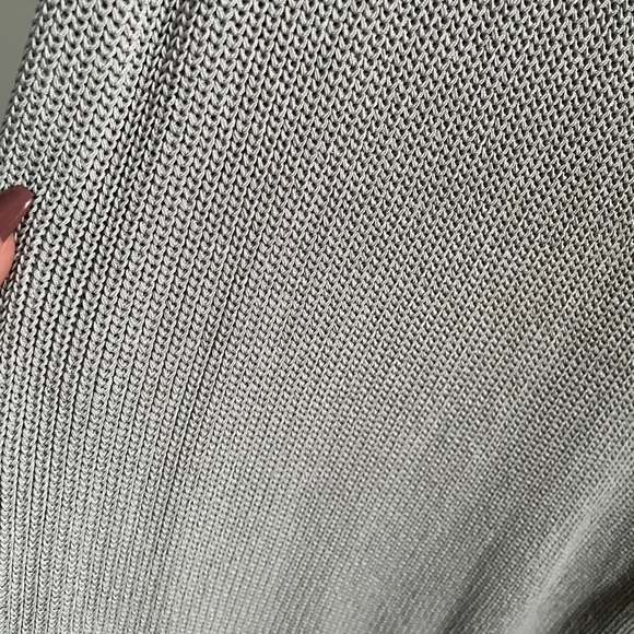 Aritzia Wilfred Palmier sleeveless sweater - Picture 4 of 6